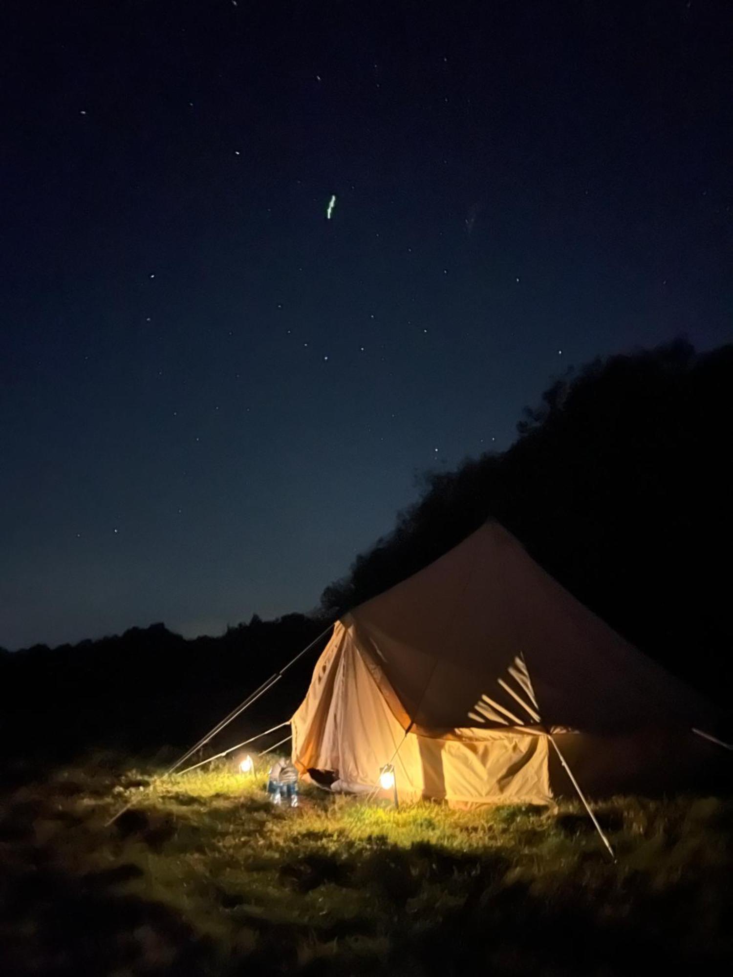 Bell Tent 4M Fossewold Farm Camping Moreton-in-Marsh Extérieur photo
